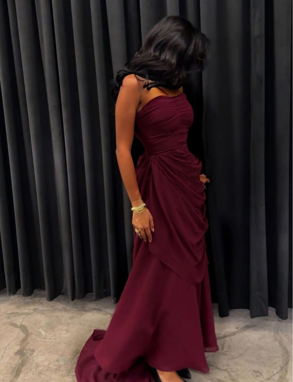 Elegant strapless gown