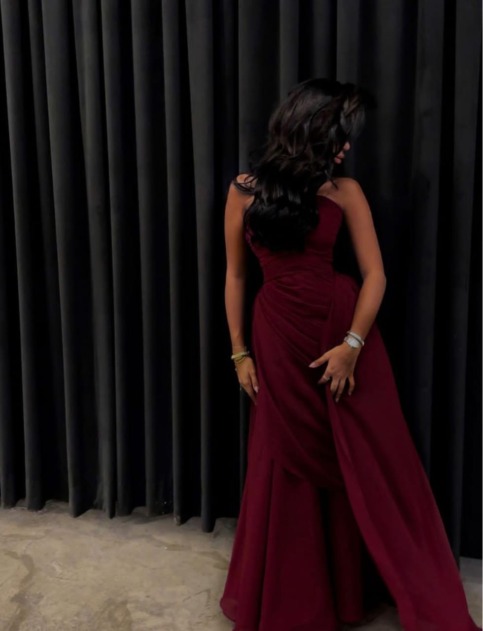 Elegant strapless gown