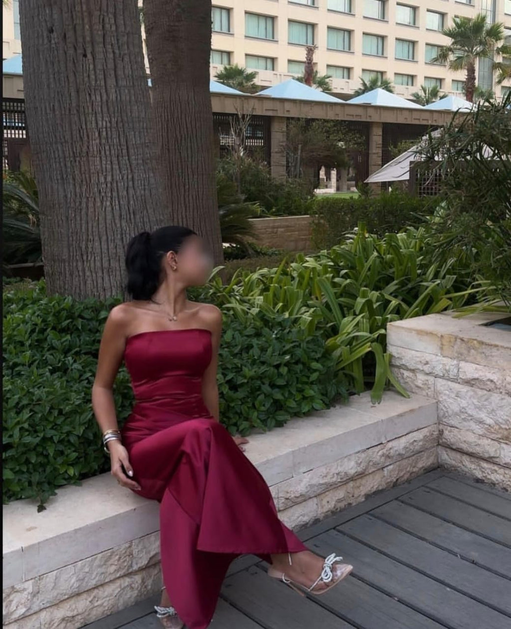 Elegant Women's wedding dress