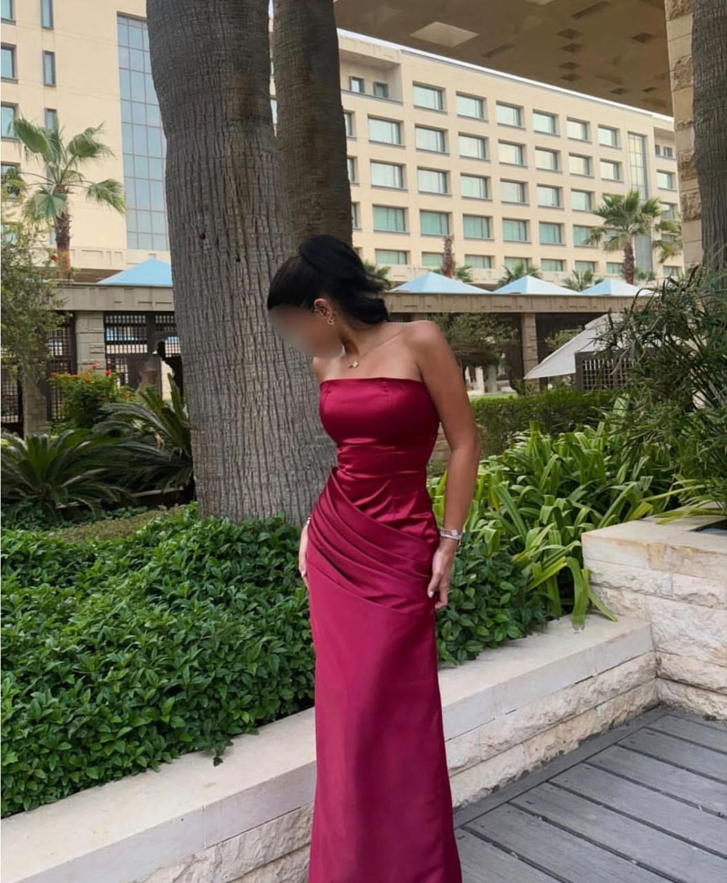 Elegant Women's wedding dress